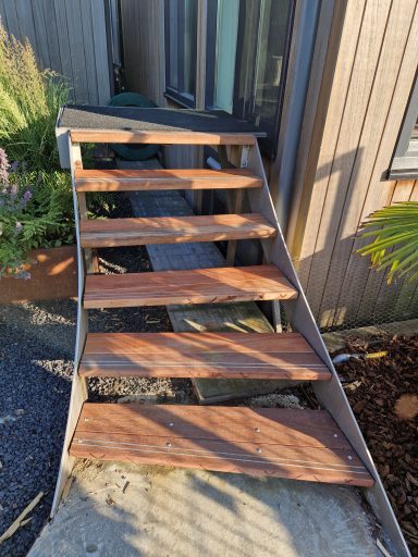 Aalsmeer Hardhouten trap